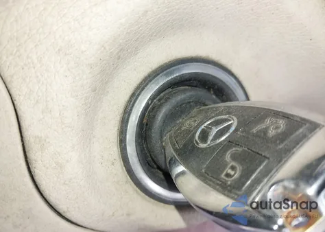 2012 Mercedes-Benz Slk 250 z USA, uszkodzony, nr VIN WDDPK4HA1CF044089